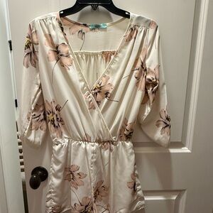 Karlie Floral Romper Shorts Size Small